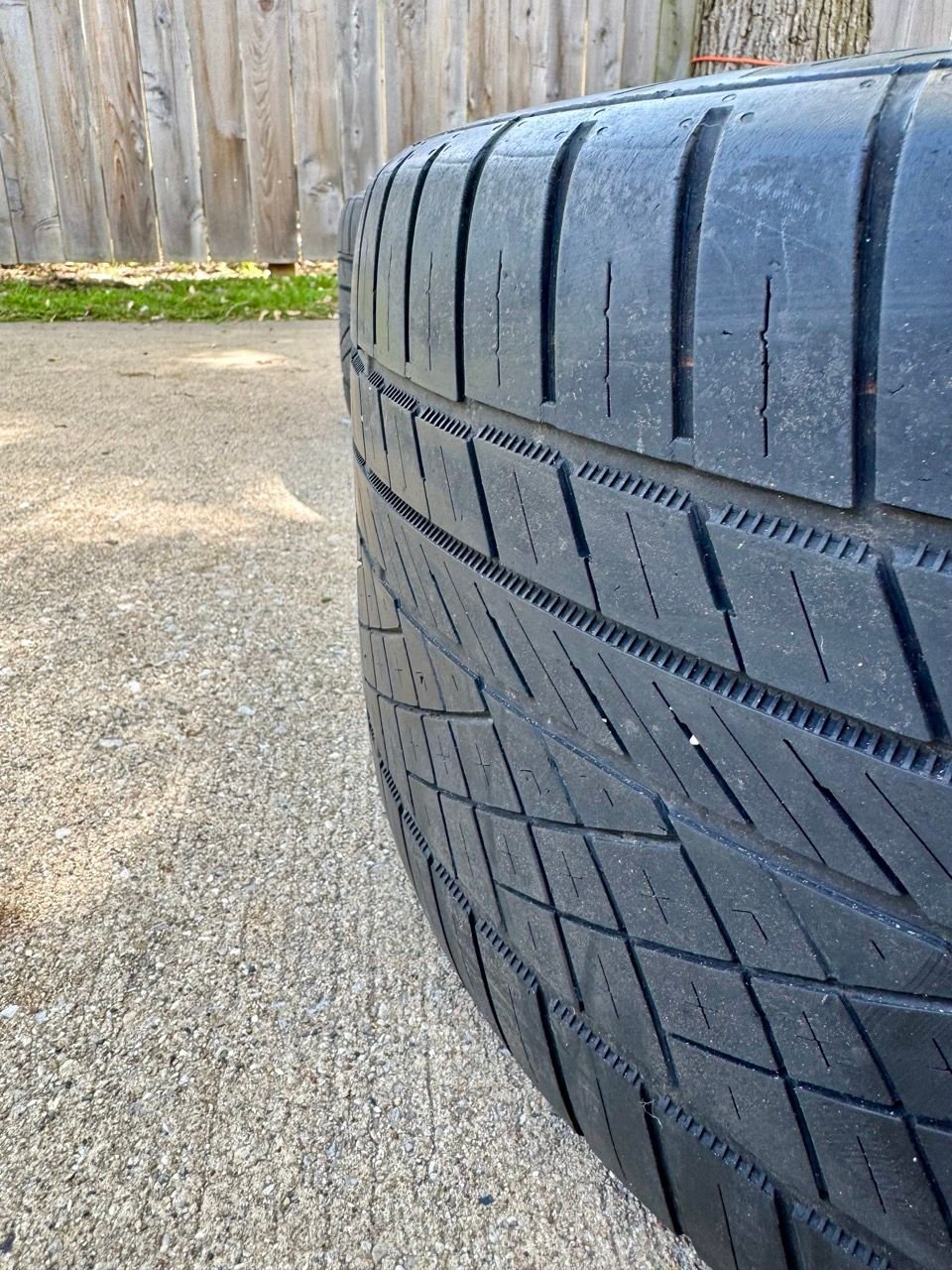 Wheels and Tires/Axles - OEM Porsche Cayenne 21×10 Wheel Set with Tires - Used - All Years  All Models - Northbrook, IL 60062, United States