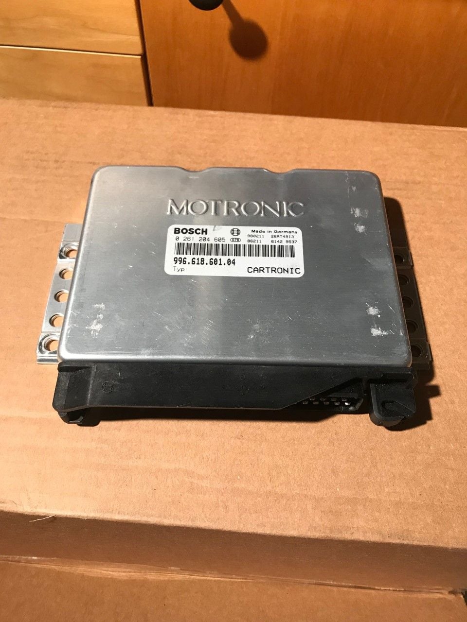 2000 Porsche 911 - 996 618 601 04 Engine Control Module - Engine - Electrical - $200 - Plainview, NY 11803, United States