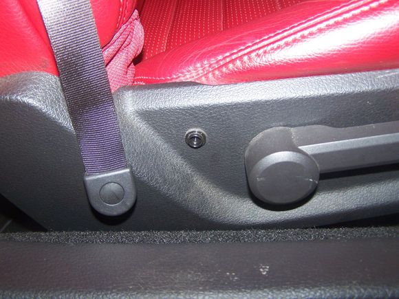 seat strap unattached