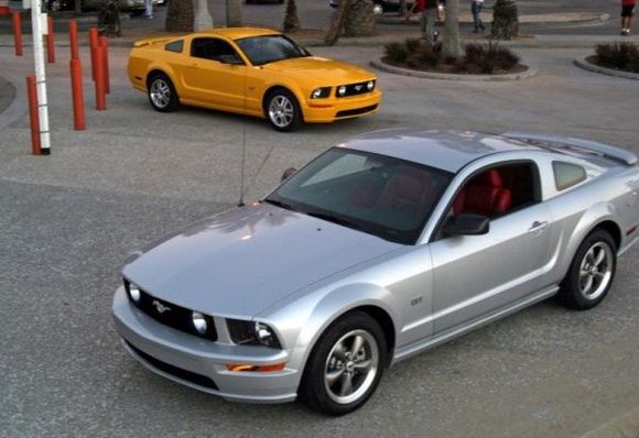 05mustangmediadrive 05
