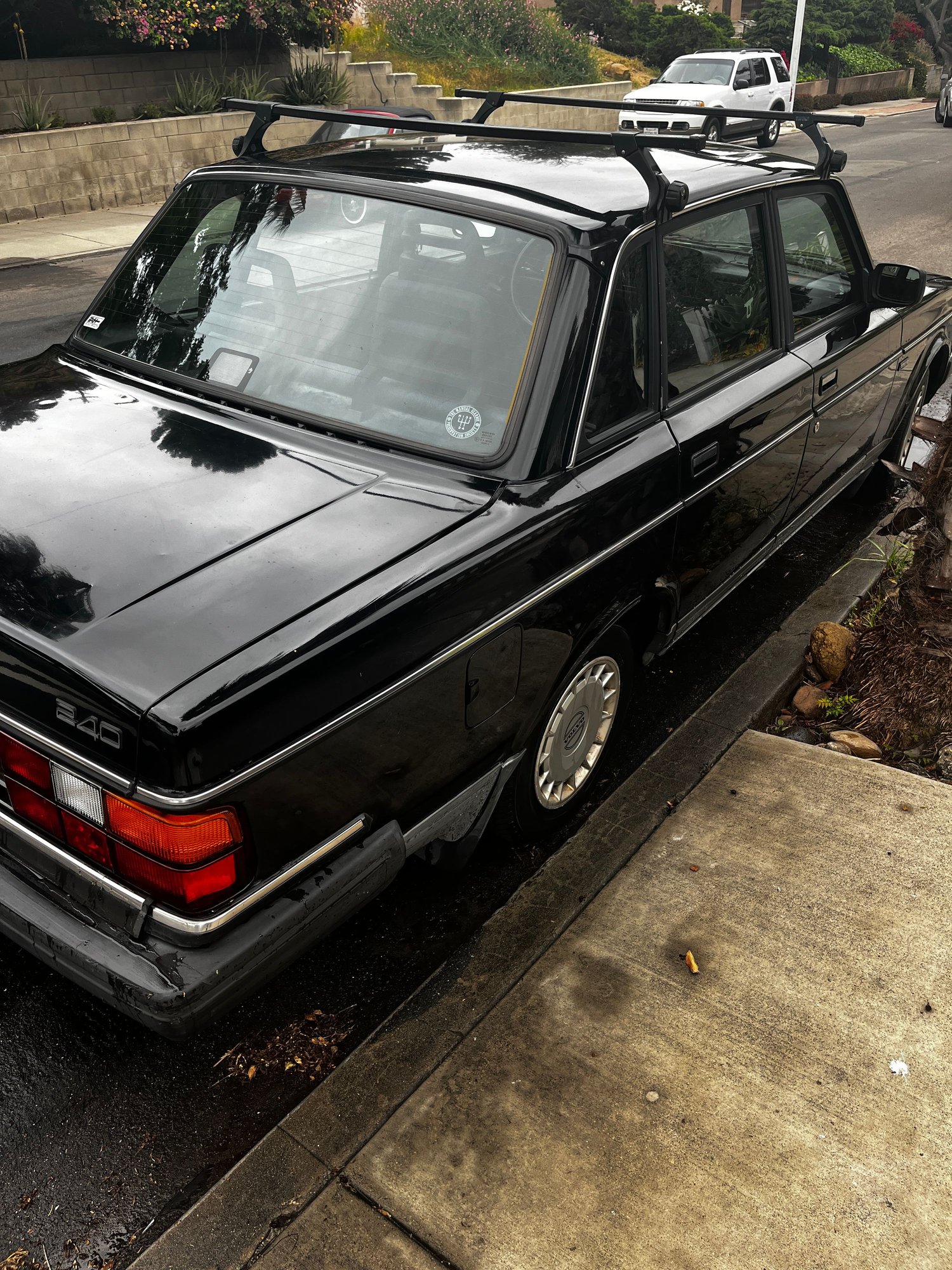 1991 Volvo 240 - *For Sale* ‘91 240 - M47 - Used - VIN YV1AA8243M1454947 - 180,000 Miles - 4 cyl - 2WD - Manual - Sedan - Black - San Diego, CA 92115, United States