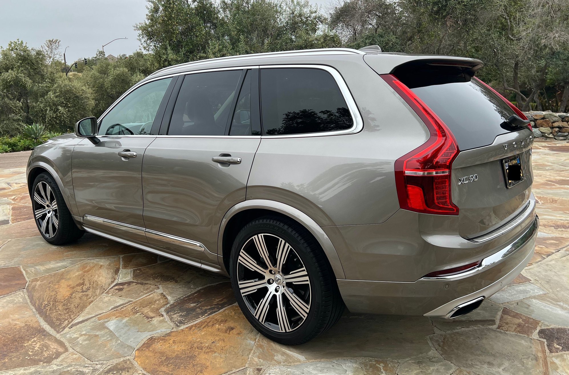 2020 Volvo XC90 - 2020 Volvo XC90 T6 Inscription 6 Passenger 28K Miles Original Owner Meticulously Main - Used - VIN YV4A221L0L1565685 - 29,000 Miles - 4 cyl - AWD - Automatic - SUV - Gray - San Diego, CA 92127, United States