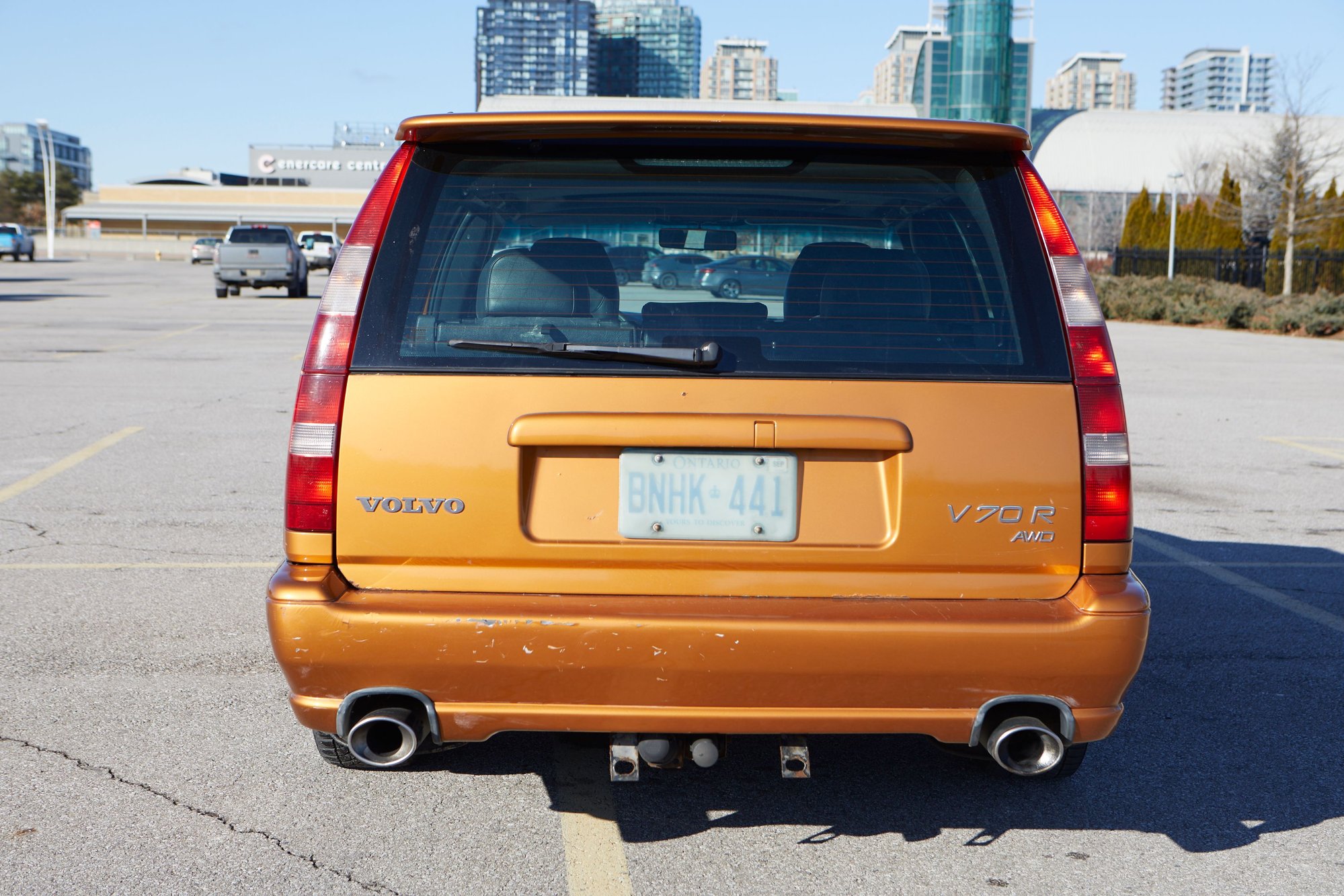 1998 Volvo V70 - For Sale Volvo V70 R AWD Saffron - Used - VIN YV1LW5240W2449792 - 330,000 Miles - 5 cyl - AWD - Automatic - Wagon - Orange - Toronto, ON M6J1K2, Canada
