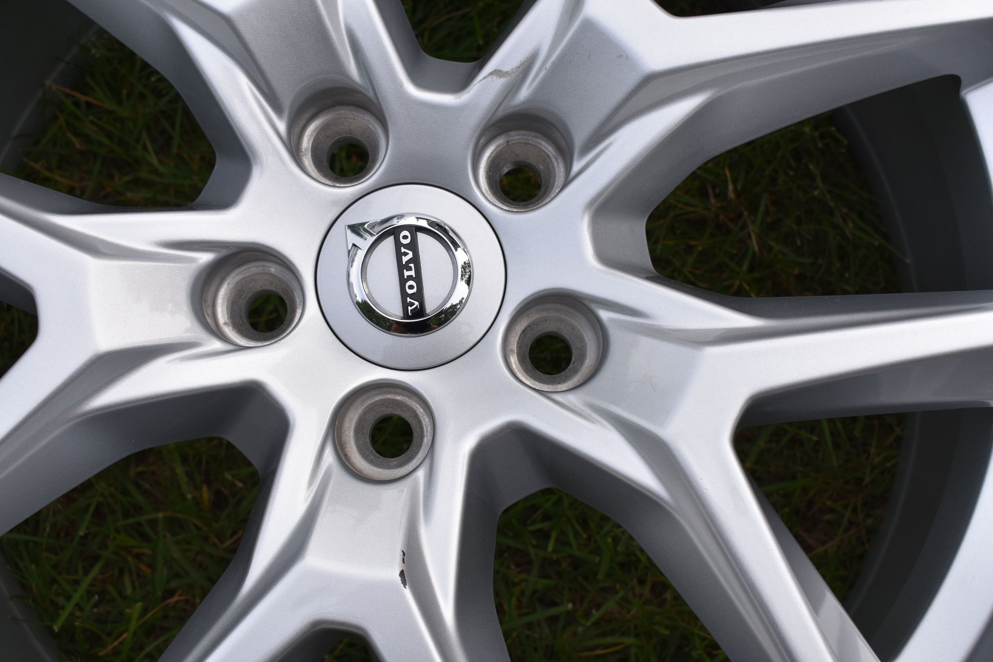 Wheels and Tires/Axles - 2018, 2019 XC60 18X7.5 Alloy Wheels--Excellent Condition - Used - 2018 to 2019 Volvo XC60 - Atkinson, NH 03811, United States