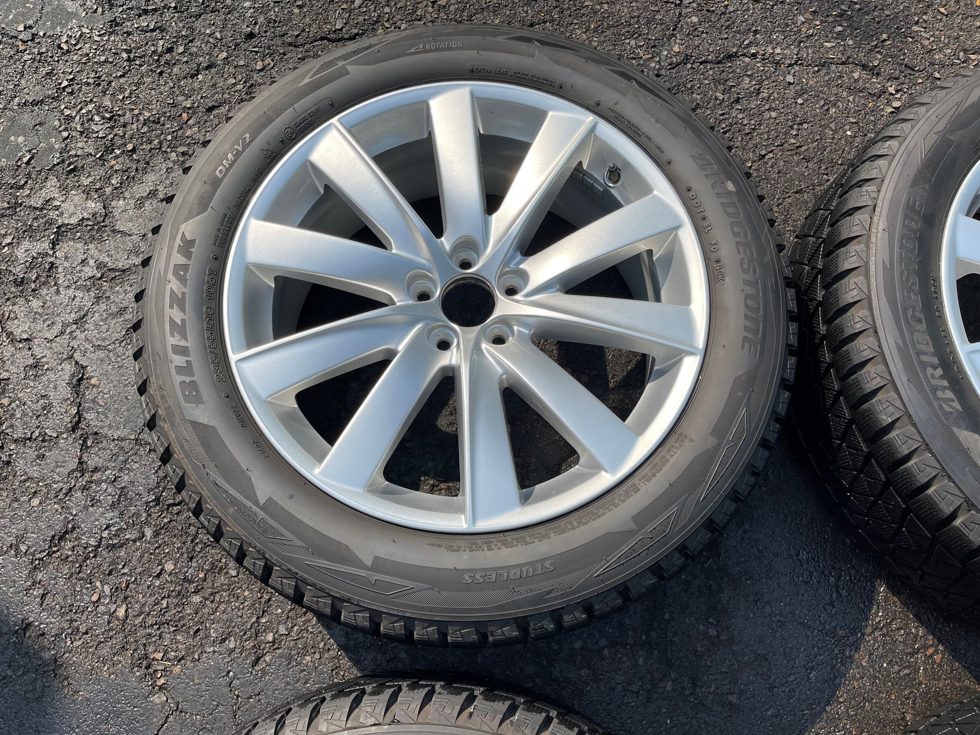 Wheels and Tires/Axles - 19” Winter/Snow Tire and Wheel Set - OEM/Blizzak - Used - 2015 to 2021 Volvo XC90 - Yardley, PA 19067, United States