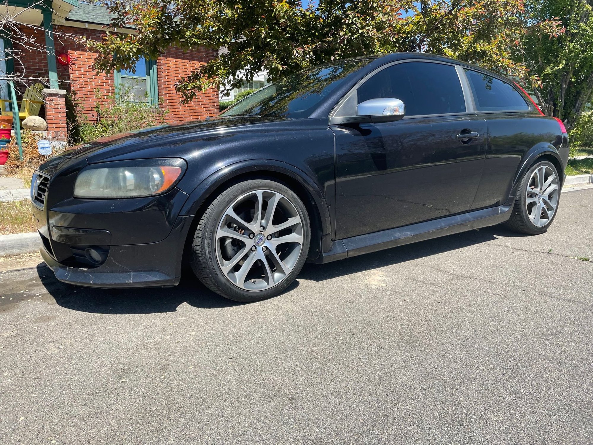 2008 Volvo C30 - 2008 Volvo C30 w/bad motor bearings - Used - VIN YV1MK672182078500 - 107,000 Miles - 5 cyl - 2WD - Manual - Coupe - Black - Reno, NV 89502, United States