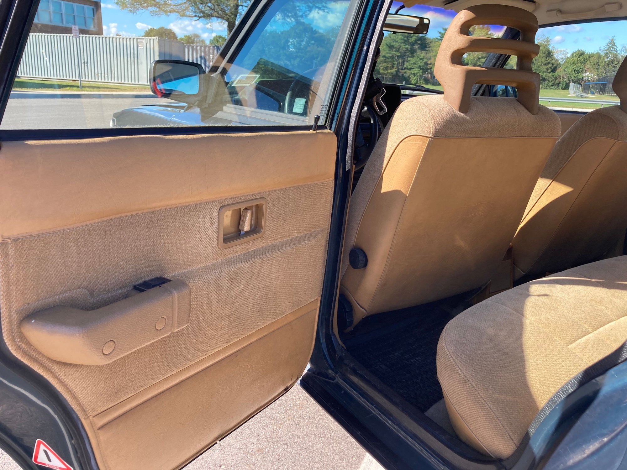 1993 Volvo 240 - 1993 Volvo 240 - Used - VIN YV1AS8804XXXXXXXX - 4 cyl - 2WD - Automatic - Sedan - Other - East Northport, NY 11731, United States