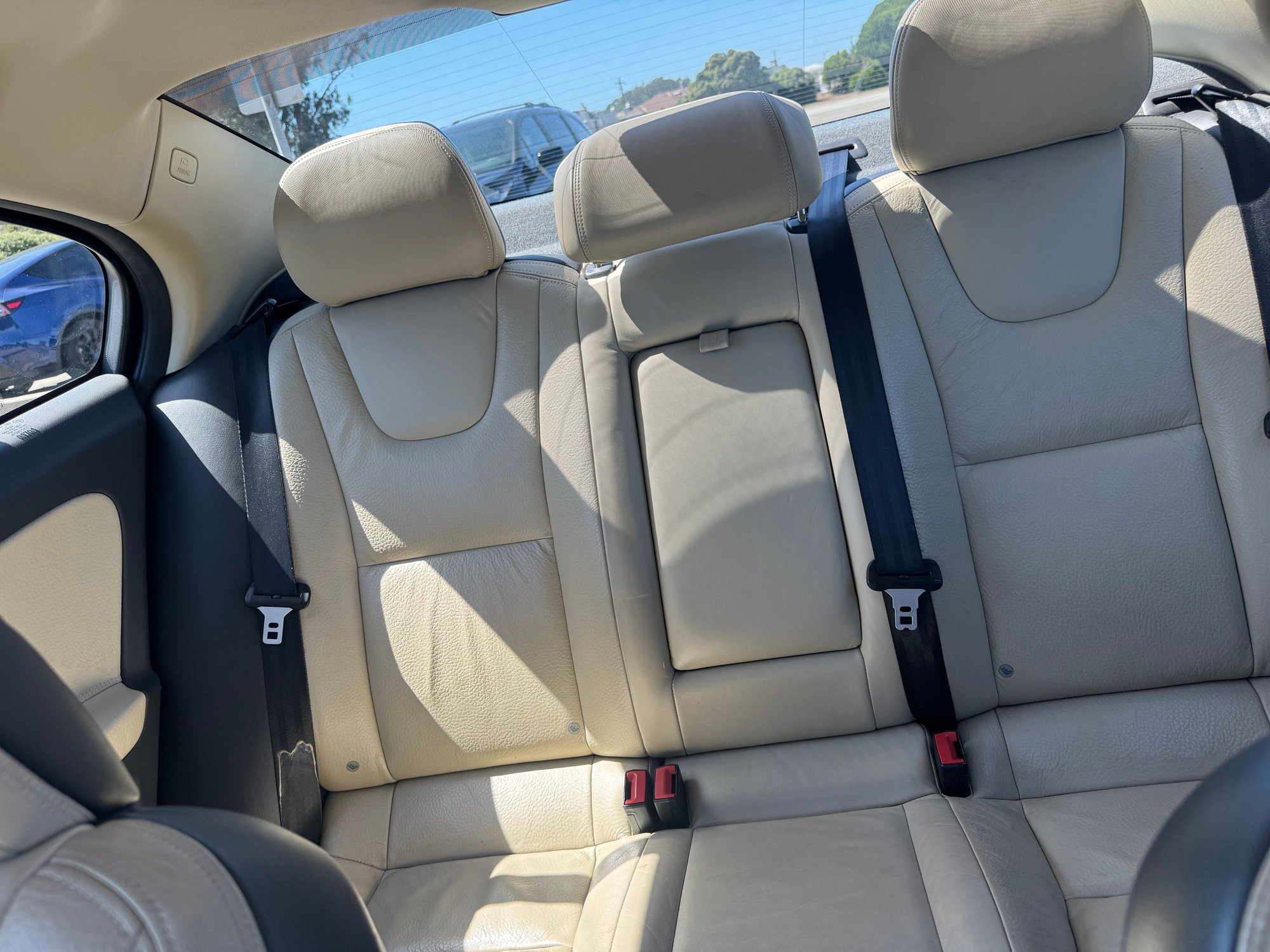 2011 Volvo S60 - 2011 Volvo S60 T6 - Used - VIN YV1902FH3B2014640 - 85,000 Miles - 6 cyl - AWD - Automatic - Sedan - Black - San Francisco, CA 94127, United States