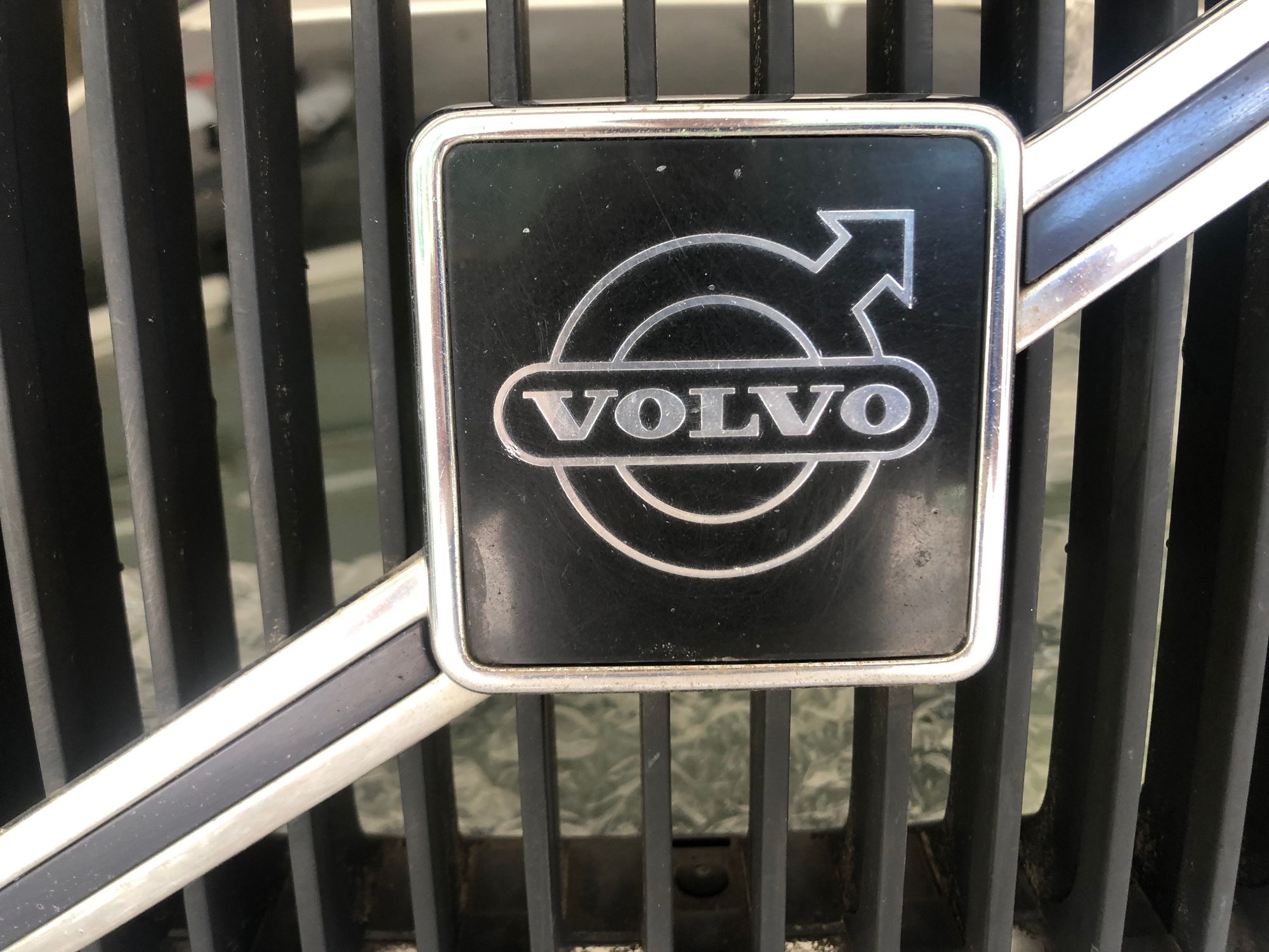 1986 Volvo 244 - 240 Facelift — "NEW" Headlamps & corner-lamps & "like new" grille - Accessories - $190 - Austin, TX 78746, United States