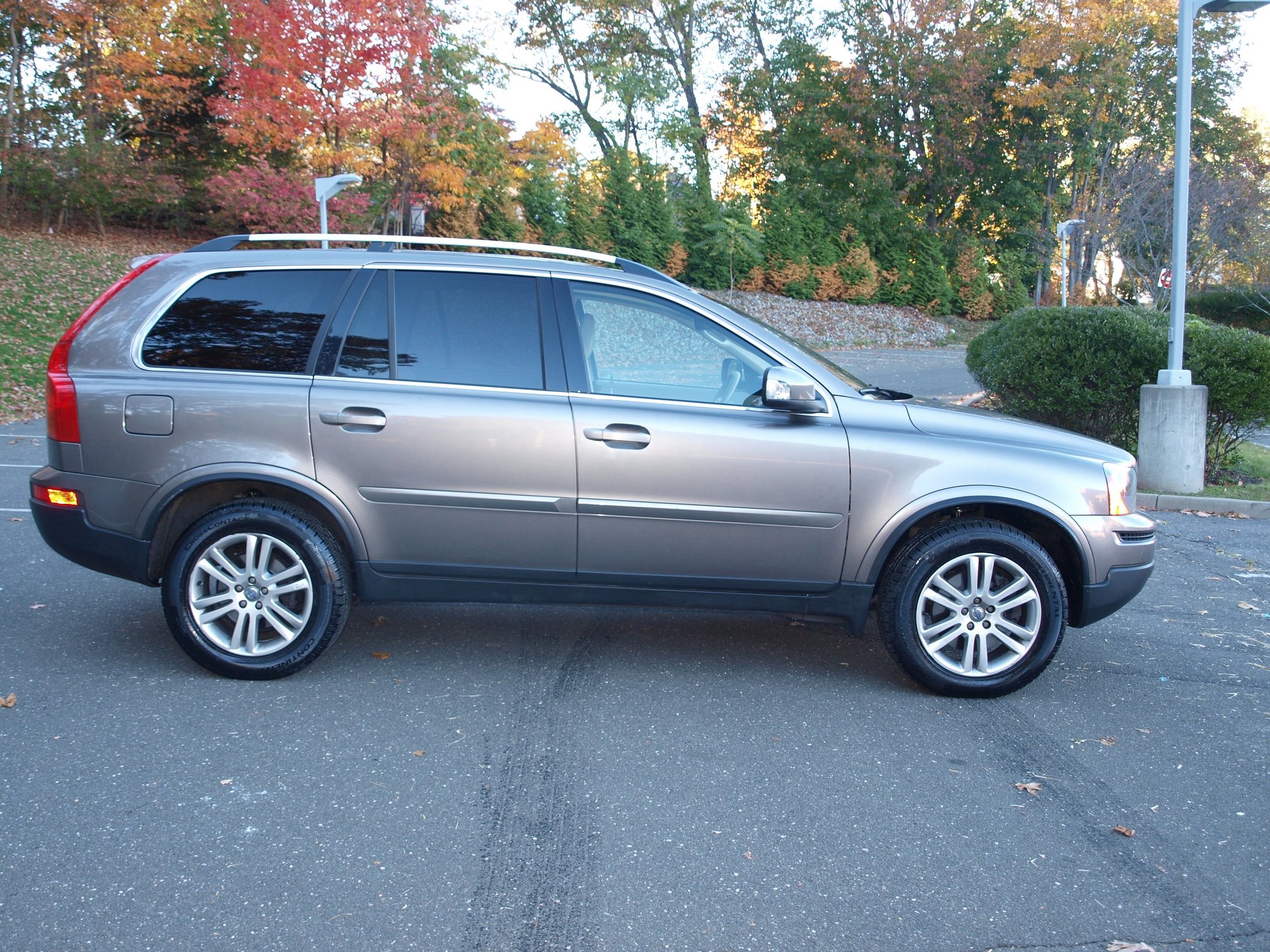 2012 Volvo XC90 - Original Owner selling Volvo XC90 AWD - Used - VIN YV4952cz8c1625885 - 100,561 Miles - 6 cyl - AWD - Automatic - SUV - Gray - Fairfield, CT 06825, United States