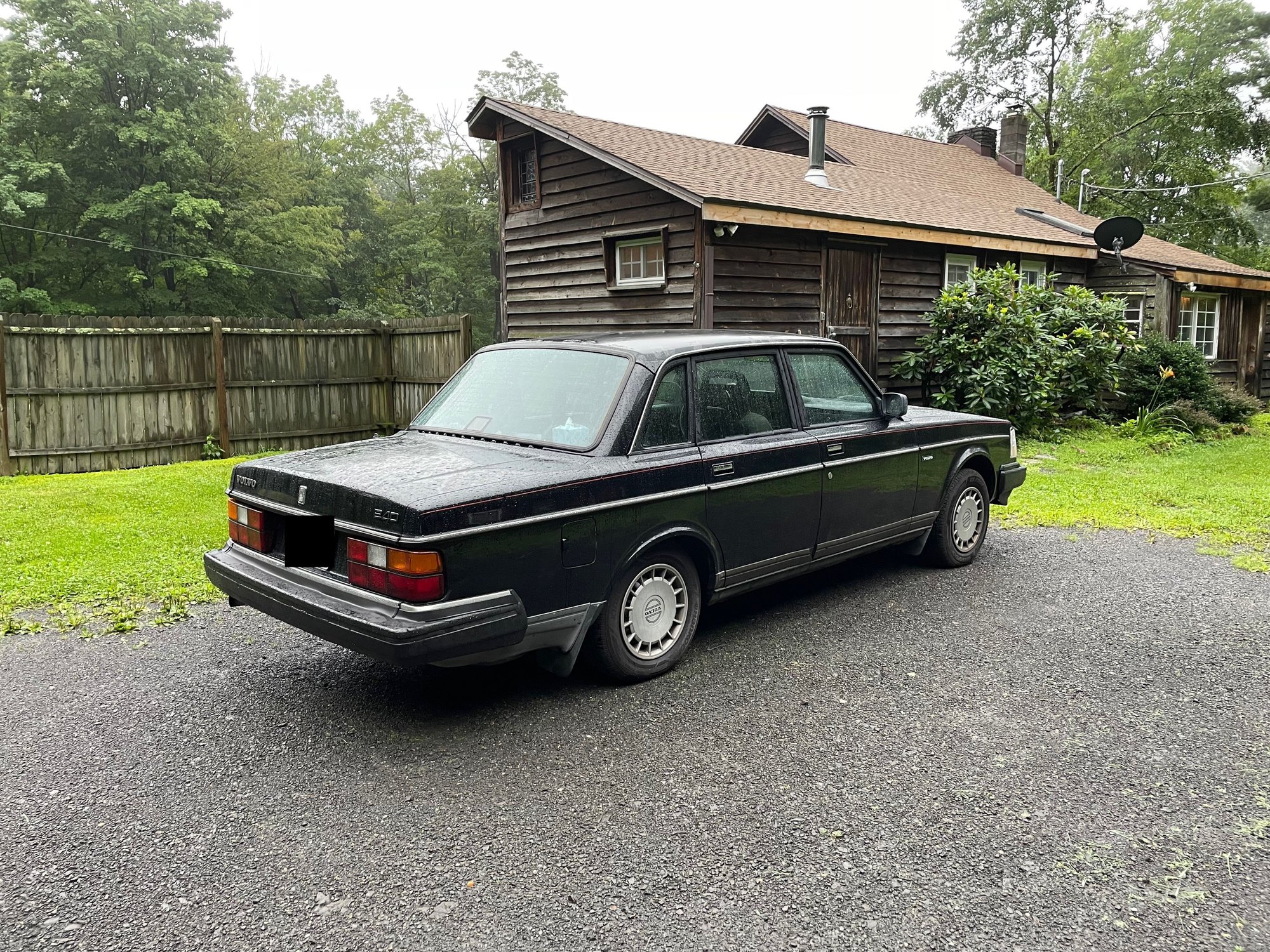 1991 Volvo 240 - For Sale: Black 1991 Volvo 240 Sedan - Used - VIN YV1AA8848M1442879 - 131,500 Miles - 4 cyl - 2WD - Automatic - Sedan - Black - Brooklyn, NY 11211, United States