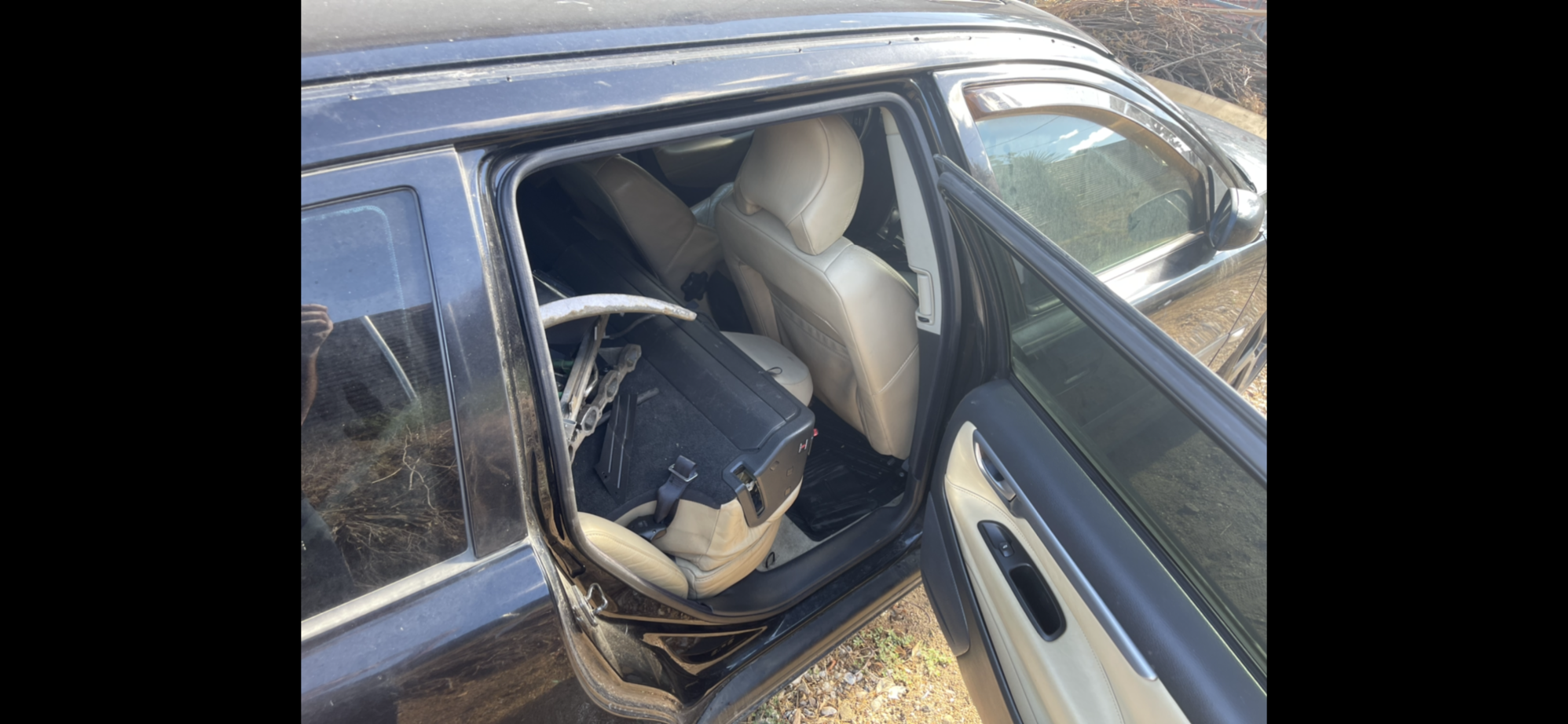 2003 Volvo V70 - Must sale quick - Used - VIN YV1SJ52Y242374992 - 280,000 Miles - 5 cyl - AWD - Automatic - Wagon - Beige - Yucca Valley, CA 92284, United States