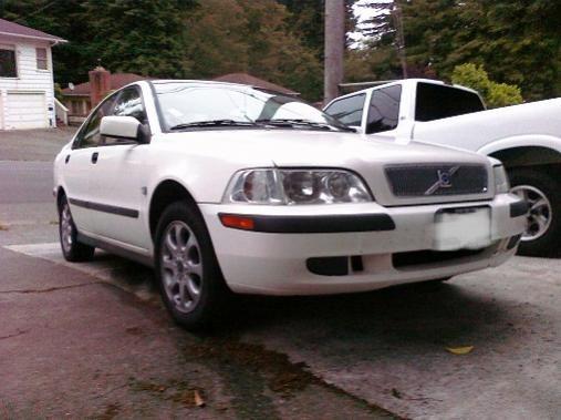 the new s40... I'm parkin' this one in the driveway from now on!