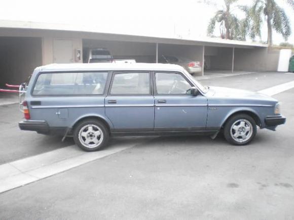 right side volvo