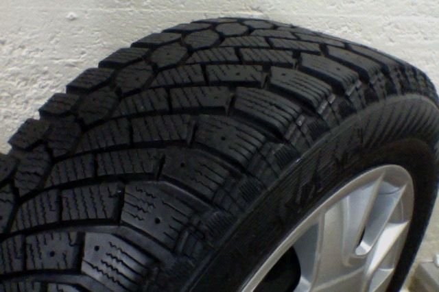 Wheels and Tires/Axles - Gislaved winter tires, Volvo rims & hubcaps - Used - All Years  All Models - Middleton, NS B0S1P0, Canada