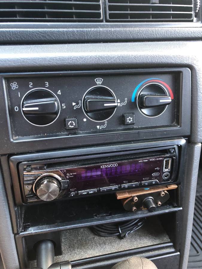 1993 Volvo 940 - 1993 Volvo 940 Project Car--$800 OBO - Used - Locust Valley, NY 11560, United States