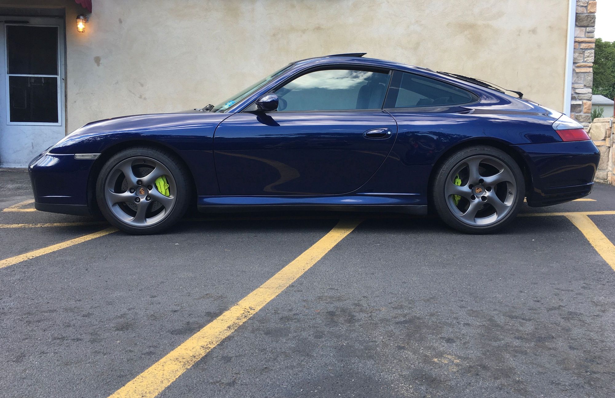 Brake caliper colors - 6SpeedOnline - Porsche Forum and ...