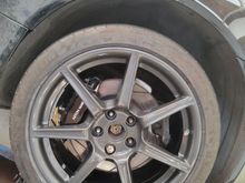 Anthracite wheels + black calipers