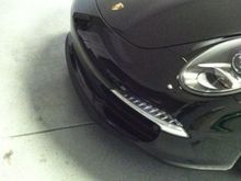 Added front spolier lip.