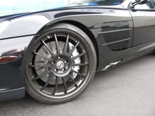 QuickSilver Sports Pipes on a Blacked out Mclaren Mercedes SLR #quicksilverequipped