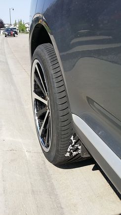 Side profile showing the concave design