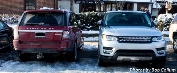 2 Range Rovers.