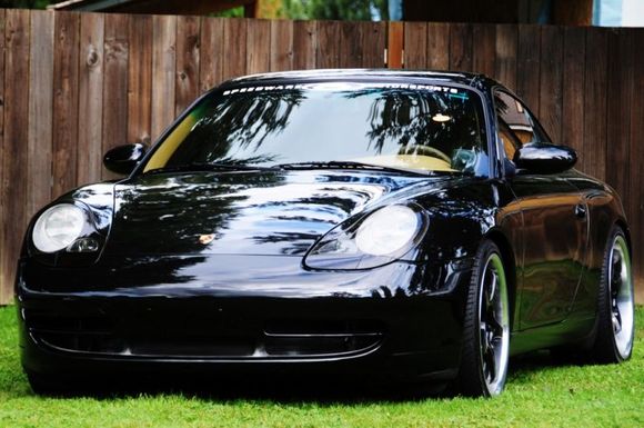 hubby's 996
photo courtesy of: LPM505