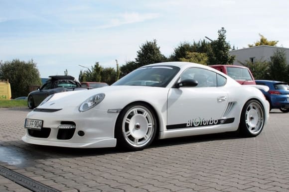 9ff Cayman with 997 Bi-Turbo engine and 700 HP and a 997 frontend