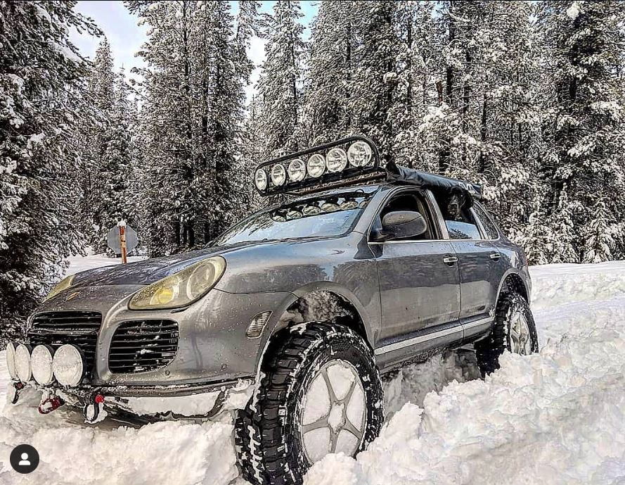 '04 Cayenne Turbo lifted on 37s Porsche