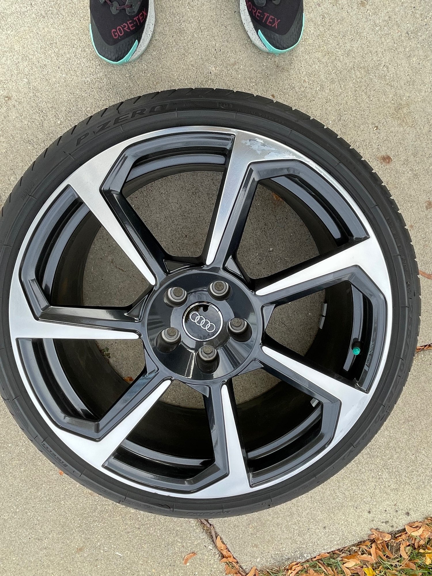 Wheels and Tires/Axles - 20" Wheels with Pirelli P0 tires. $2500. Off a 2018 TT RS - Used - 2018 to 2023 Audi TT RS - Madison, WI 53715, United States