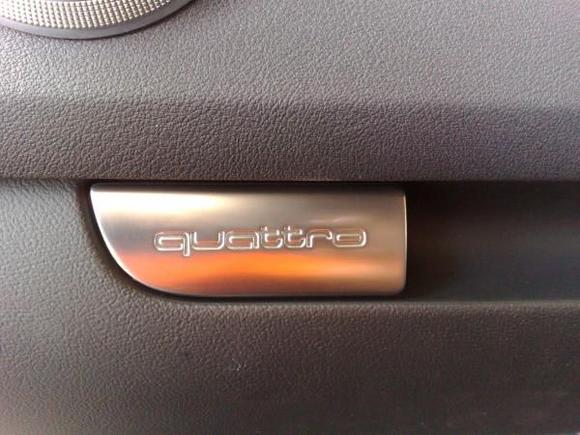 Quattro Badge