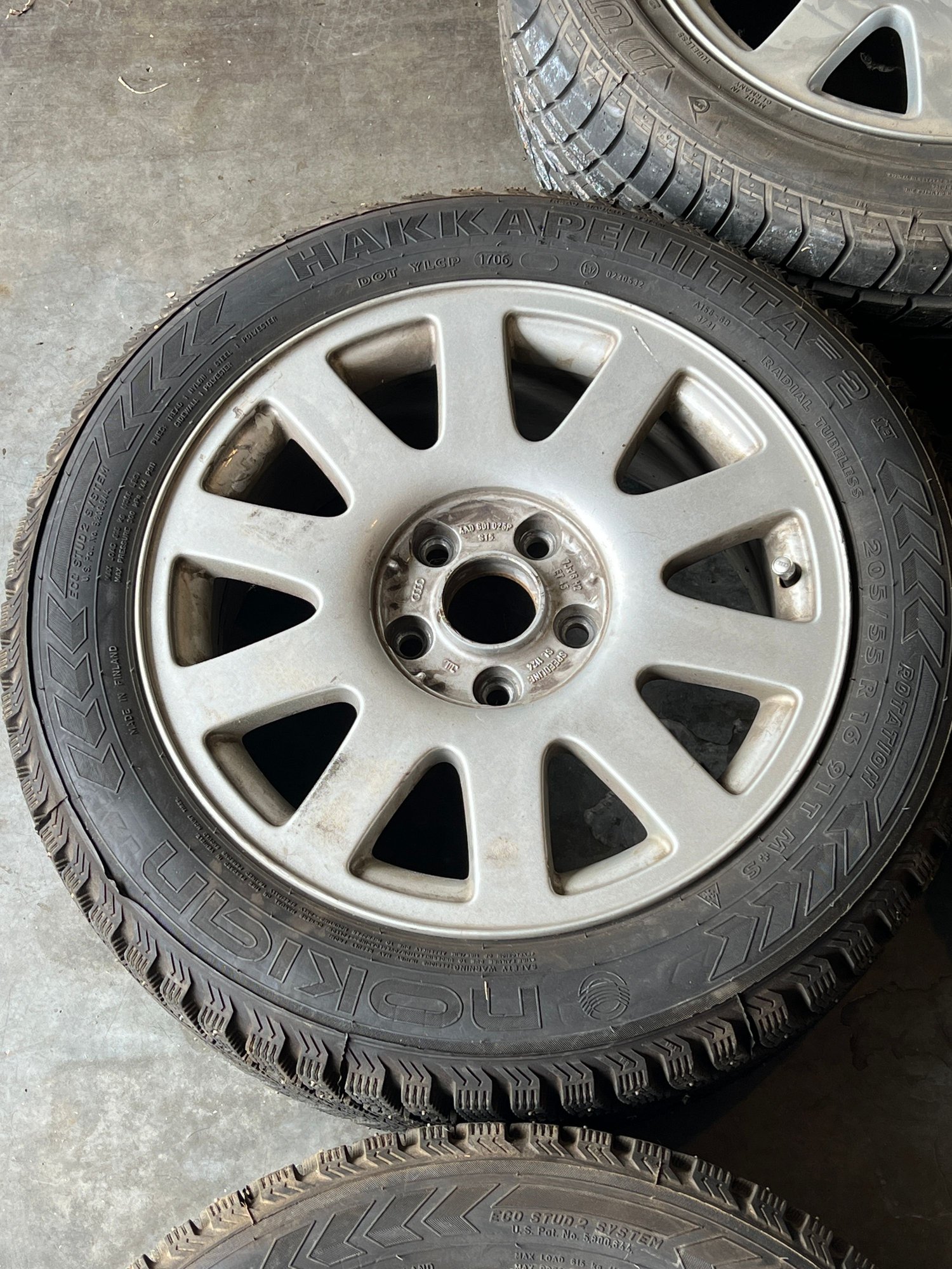 Wheels and Tires/Axles - 2001 Audi A4 A6 Factory Wheels (5) - 4A0601025P - Used - Black Diamond, WA 98010, United States