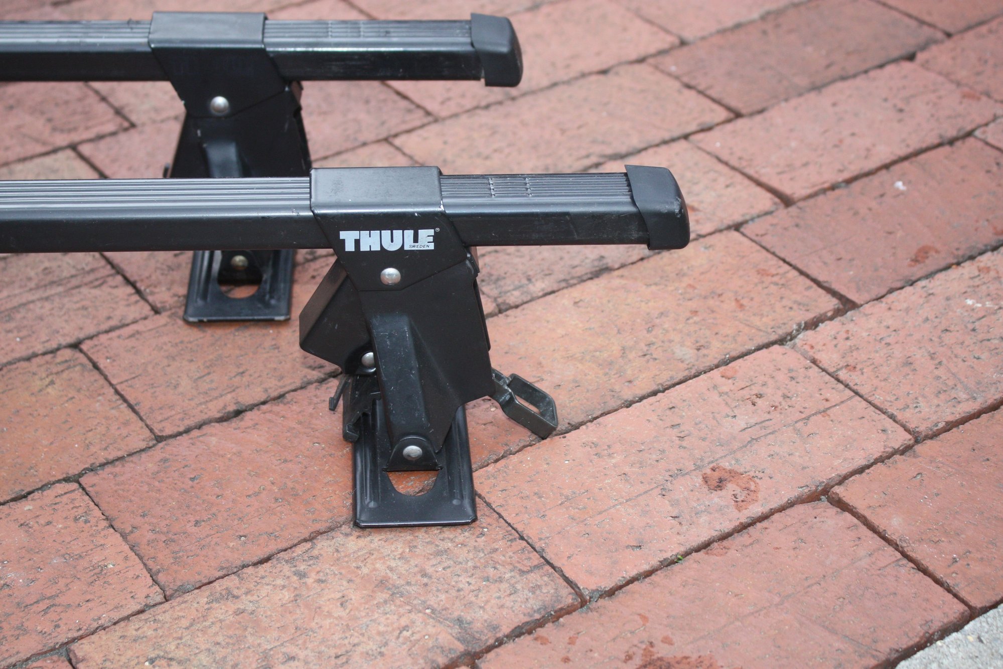 audi a4 roof rack thule