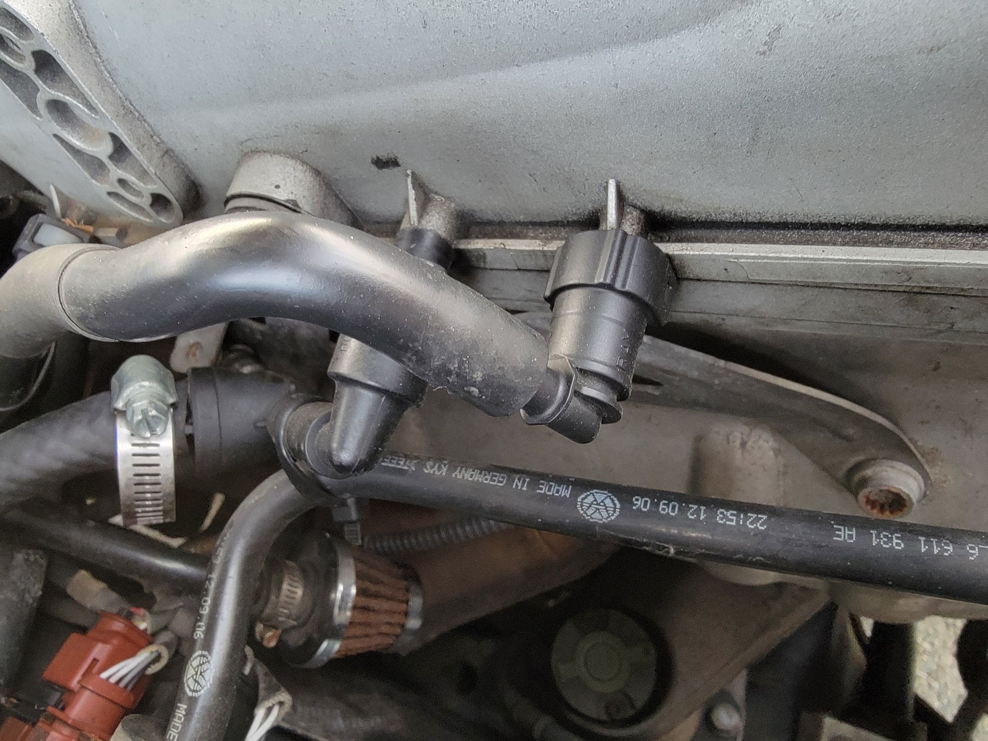 Vacuum Pump Hose Issue on 07 Q7 3.6 AudiWorld Forums