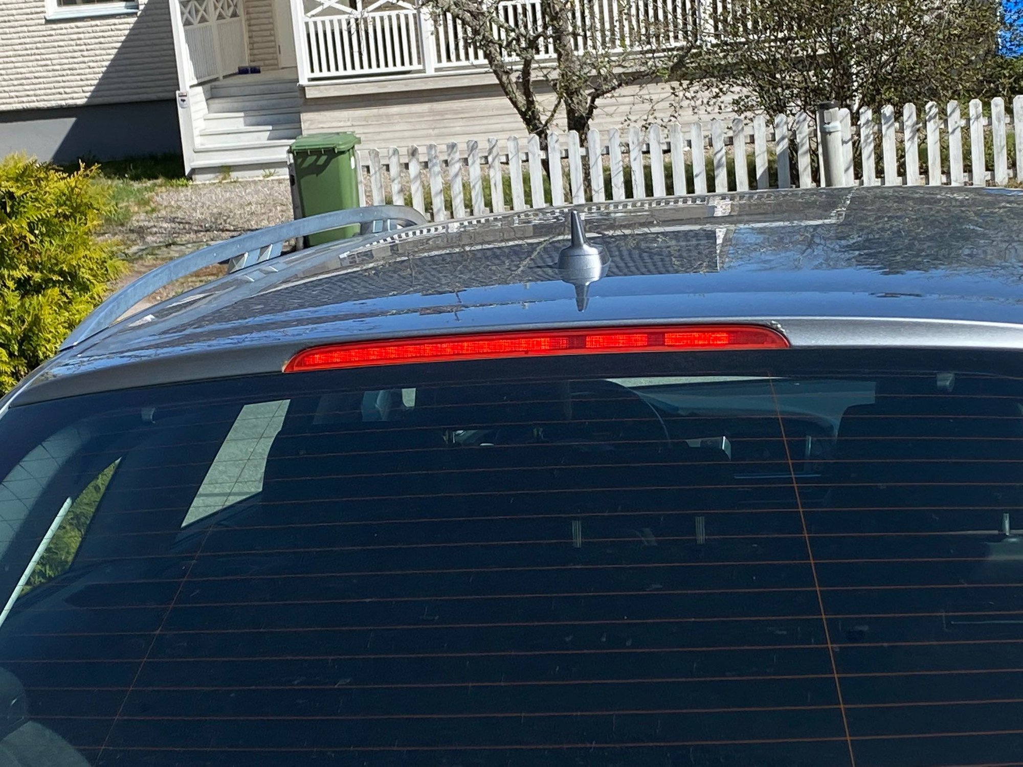 2006 Audi A6 Avant 3rd Brake Light Replacement Page 2 AudiWorld