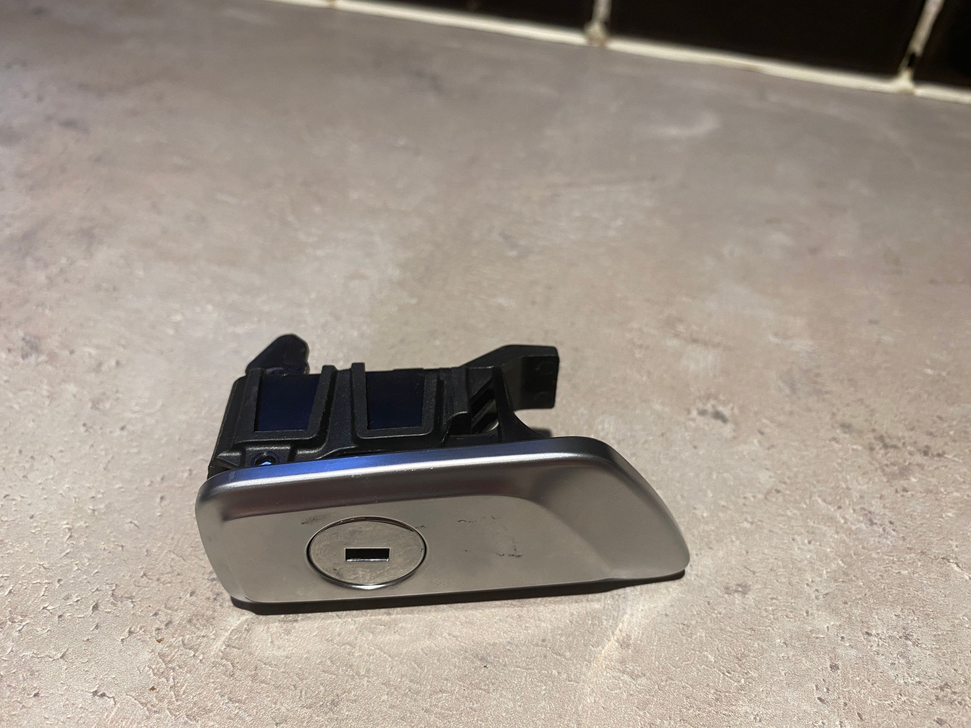 2019 TT Glovebox door latch jammed AudiWorld Forums