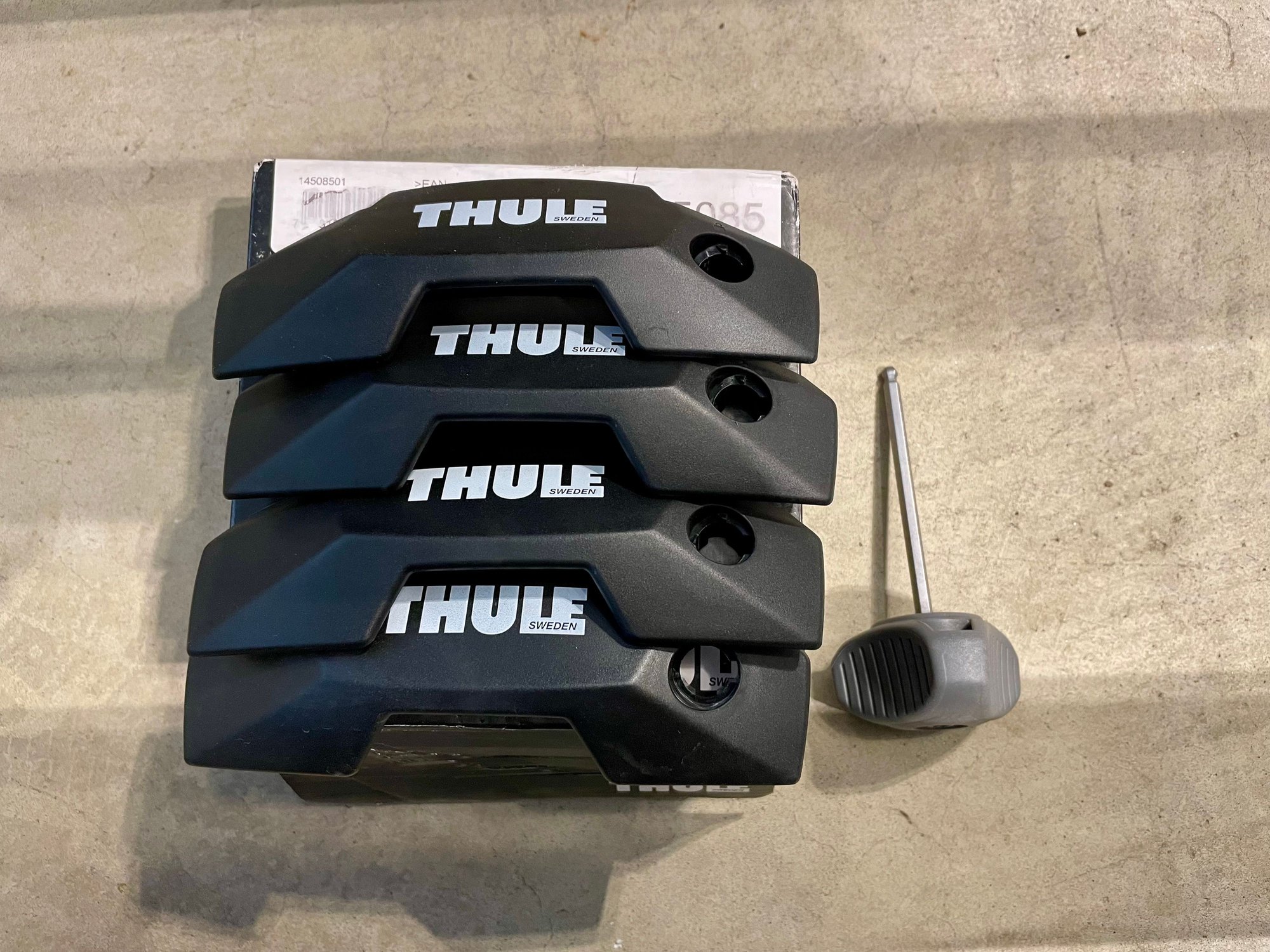 Thule Roof Rack w/fit kit and Aero Load Bars for Audi A3 8P AudiWorld