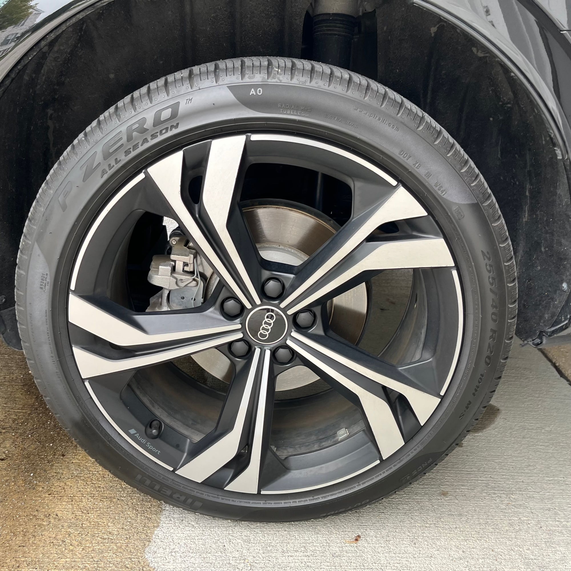 Wheels and Tires/Axles - For Sale 20' 2023 Audi Q3 Wheels & Tires. - Used - 2023 Audi Q3 Quattro - Fort Dodge, IA 50501, United States