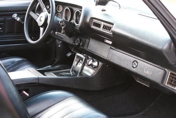 1973 Camaro added the horse shoe shifter and console.  I also built the gauges into the console.