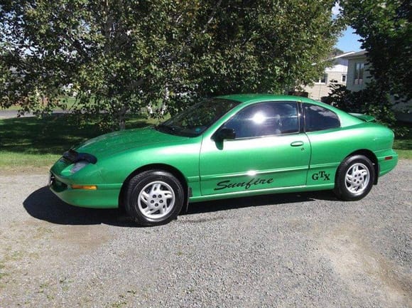 1998 Pontiac Sunfire GTX
Paint - 2010 Camaro Synergy Green
340,000  KM on odometer (211,000  Miles)