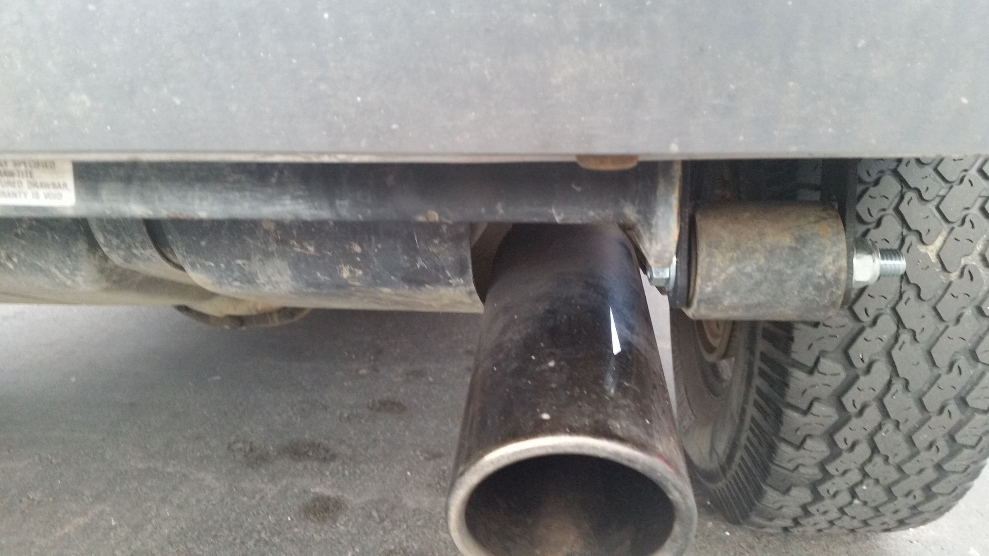 Lift Shackles hitting Exhaust Pipe Rattling Page 2 Jeep Cherokee