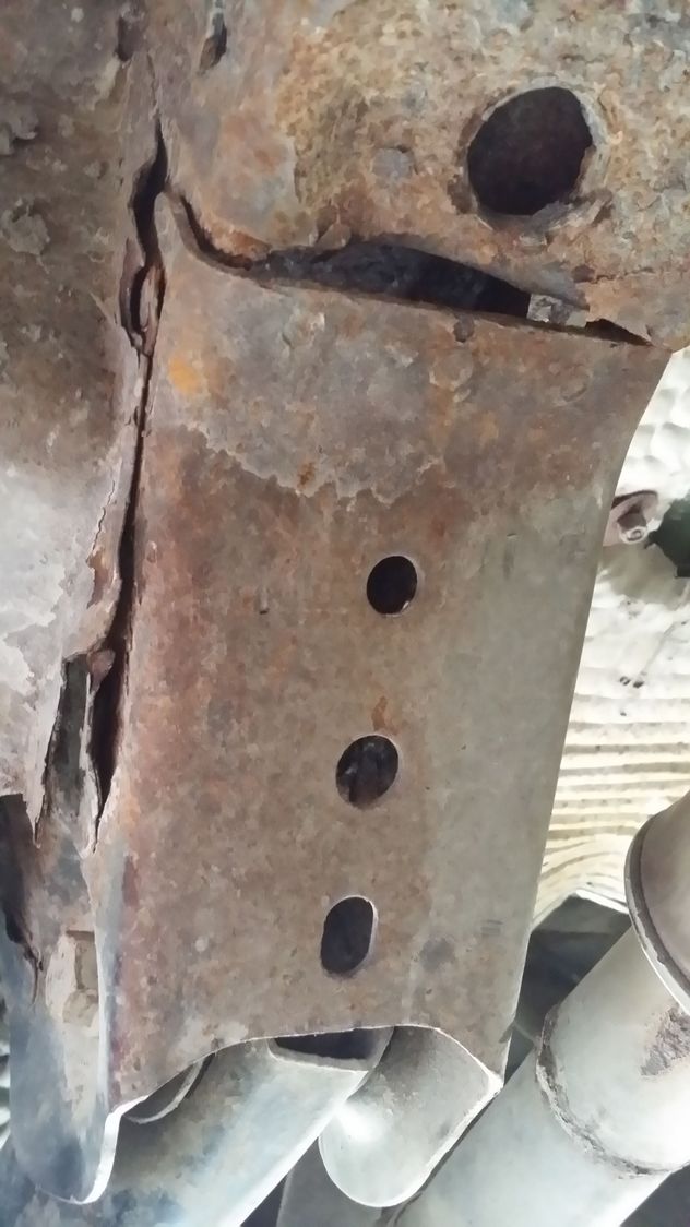 Broke Rear Control Arm Mount to Frame Jeep Cherokee Forum