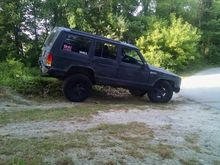 hide yo curbs, hide yo rocks, hide your stumps, hide yo loading ramps, cuz these Jeeps are tryina flex on everythang