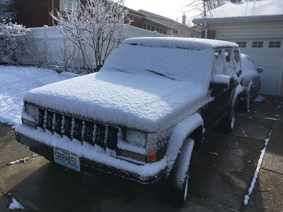 Love the way my full stock (for now) XJ looks in the snow