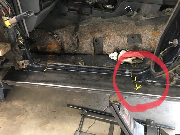 Finished capping the 2x6 tube. Placed it up against the Jeep and made an index mark.