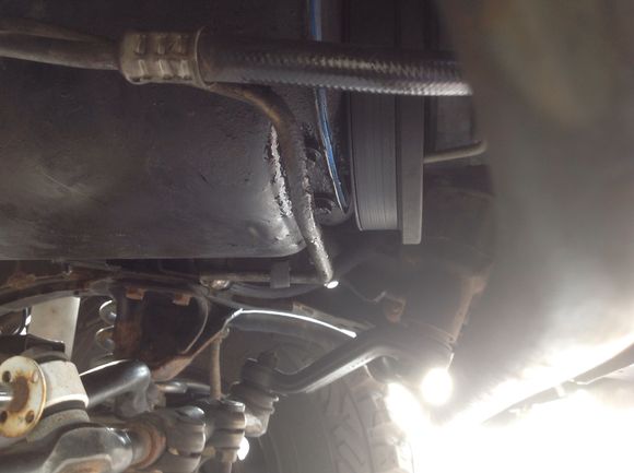 possible leak towards the front of my oil pan. First drip I saw looked green though. 😁