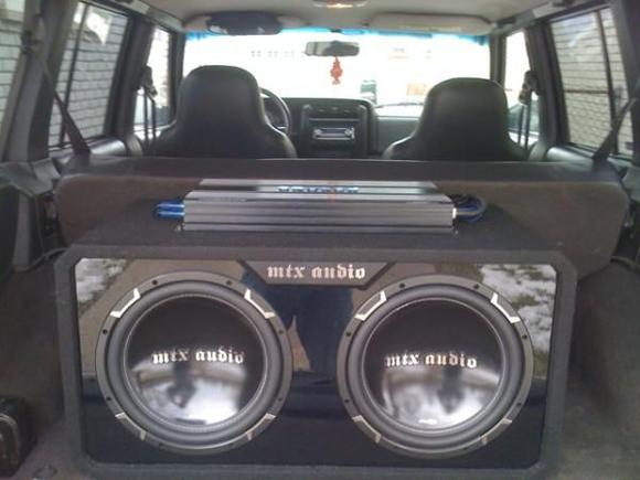 mtx tr 55 
1500 watt crunch amp