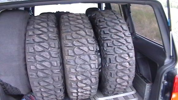 New Tires And Rims!!! :)

Nokian Vatiiva MT - LT31x10.5R15 - Weight 40lb, Diameter 30.5, Overall width 10.5, Tread depth 20

Core Racing Explorer Rims - 15x8, 5 on 114.3mm, Offset -19, Silver.