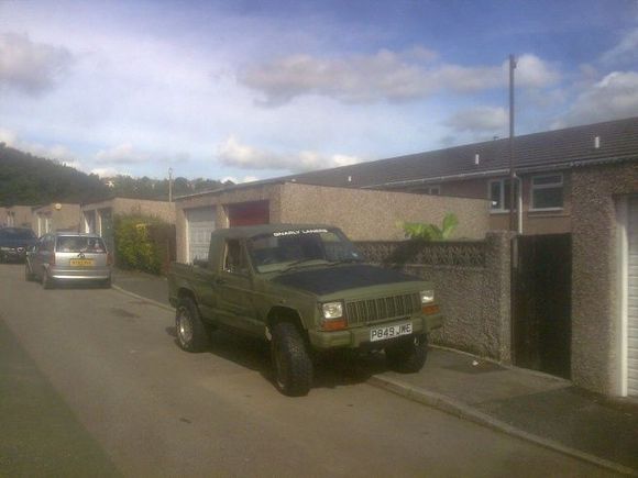 Green with matt black bonnet