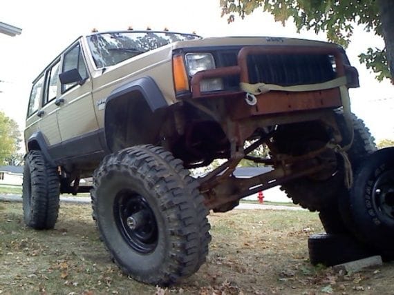 jeep flexing on the 38.5's